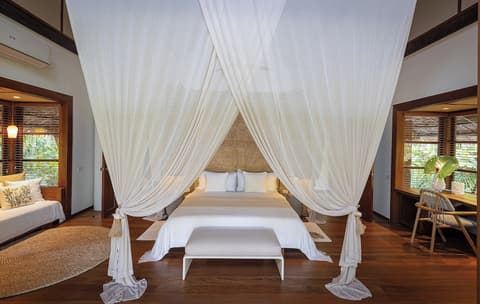 Nay Palad Hideaway, Room