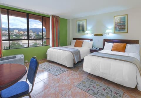 Florencia Plaza Hotel, Room