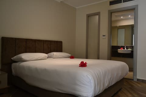 Rivoli Suites, Room