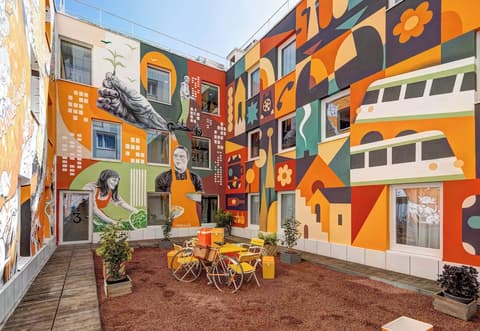 B&B HOME Paris Mairie de Saint-Ouen, Terrace/patio