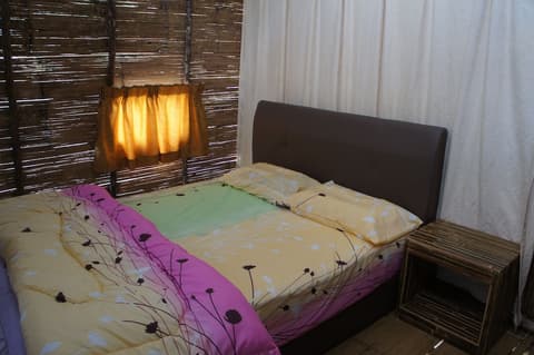 Rain Forest Inn, Room