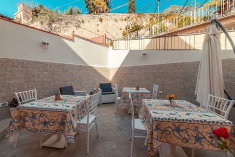 Bed and Breakfast Dionisio, Terrace/patio