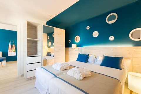 R2 Bahía Kontiki Beach Apartments, Room