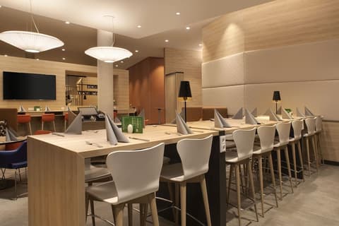 Holiday Inn Frankfurt Airport by IHG, Restaurant