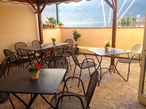 Ostello del Porto, Exterior