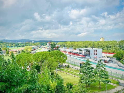 Smart Hotel Autodromo, Exterior