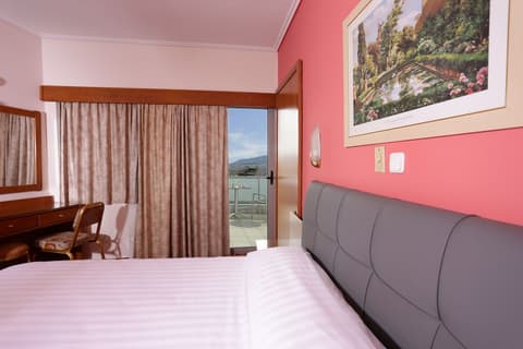 Xenophon Hotel, Room