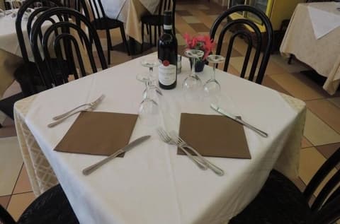 Albergo Ristorante Delfino, Dining