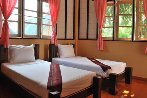 4T Guesthouse, Room