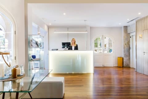 Alcanada Golf Hotel, Reception