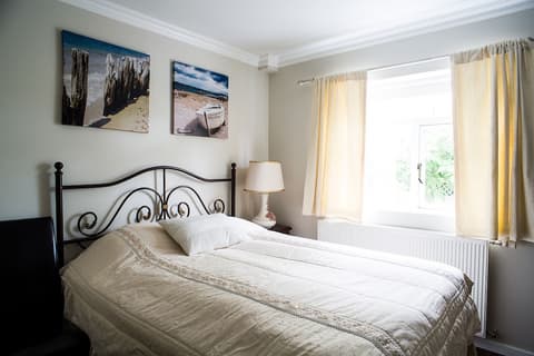 Hrafninn Guesthouse, 