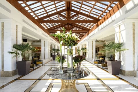 Miraggio Thermal Spa Resort, Lobby