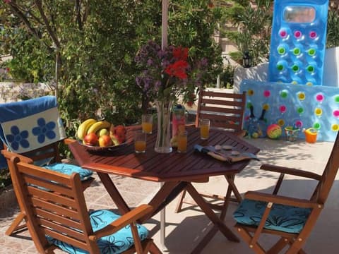 Vistonia, Terrace/patio