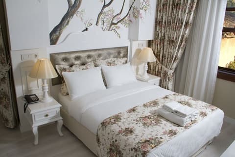 Ozkavak Hotel Kaleici, Room