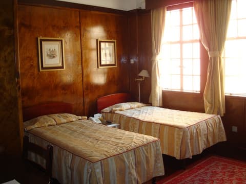 Oakwood Hotel, Room