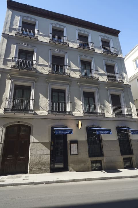 Slow Suites Augusto, Front of property