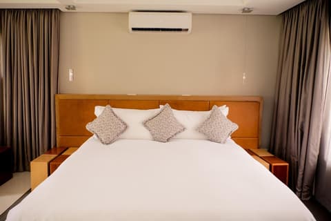 Africanos Country Estate, Room