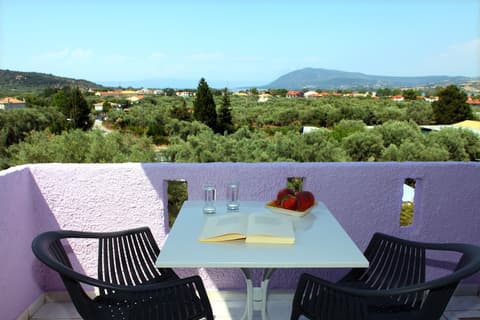 Summer House Louisa, Balcony