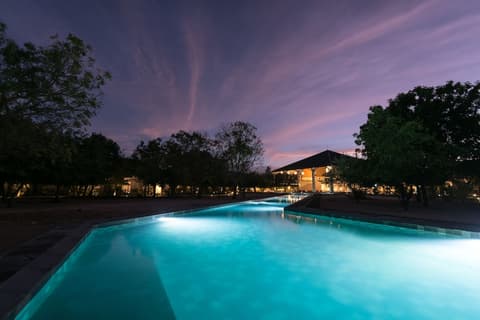 Sunrise Pasikuda, Outdoor pool