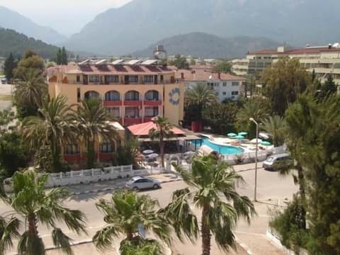 Kemer Hotel, 