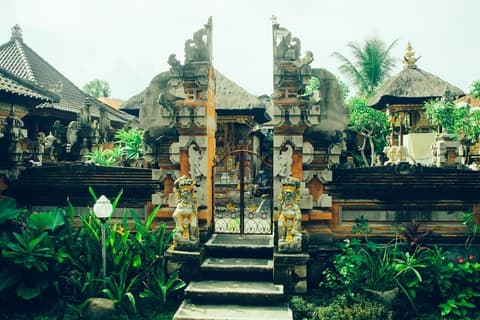Gatra Ubud Inn, Exterior