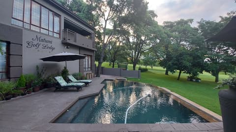 Matumi Golf Lodge, Infinity pool