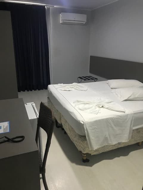 Hotel Aquarius, Room