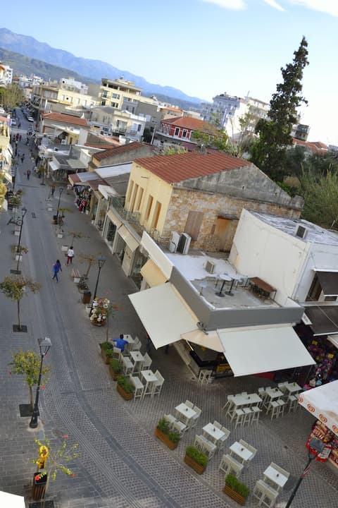 Elia Kentron- Adults Only, Terrace/patio