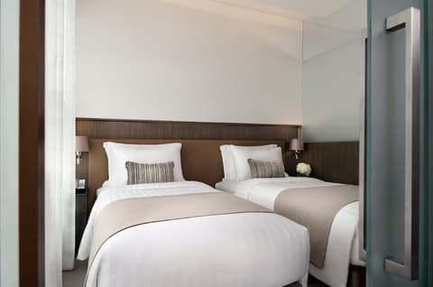 Lancaster Bangkok, Room