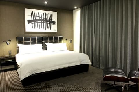 Century City Hotel Urban Square, Room