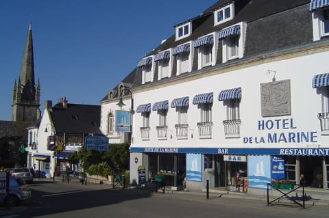 Hôtel La Marine, Front of property