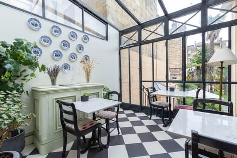 Villa Victor Louis, Breakfast area