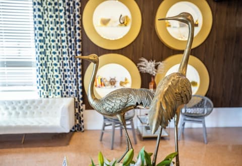 Oceanside Hotel and Suites, Lobby