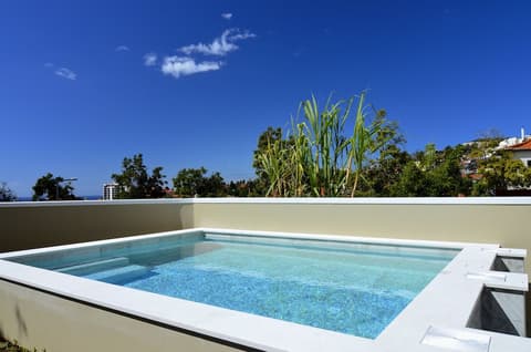 Vila Toca, Outdoor pool