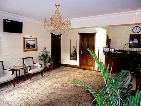 Samir Hotel, Reception