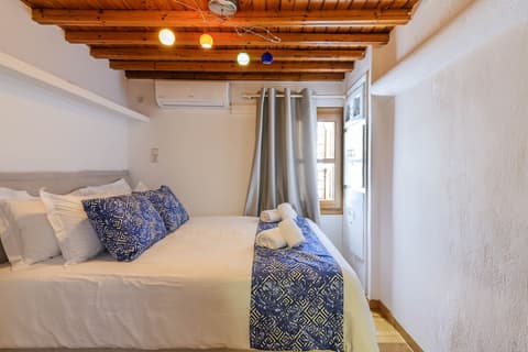 Dimele Rooms & Studios, Room