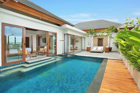 The Bandha Hotel & Suites, Room