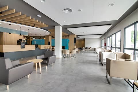 B&B Hotel Donostia San Sebastián Aeropuerto, Reception