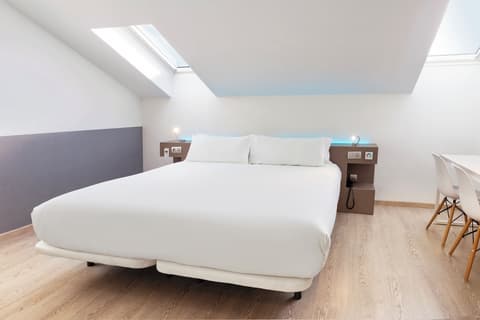 B&B Hotel Donostia San Sebastián Aeropuerto, Room