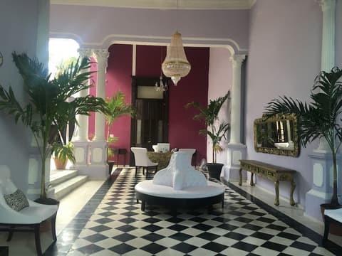 Hotel Lavanda CAS Mérida, Interior entrance