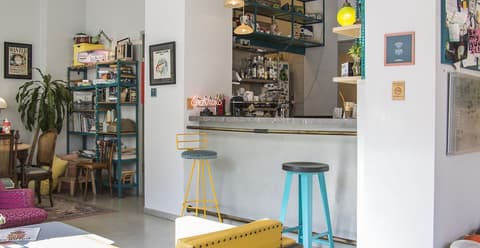 The Caravan, Lobby lounge