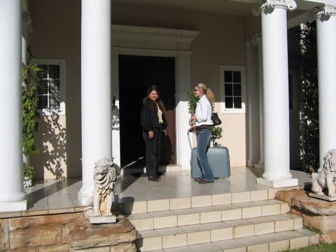 Villa Victoria Executive Guest House, Reception