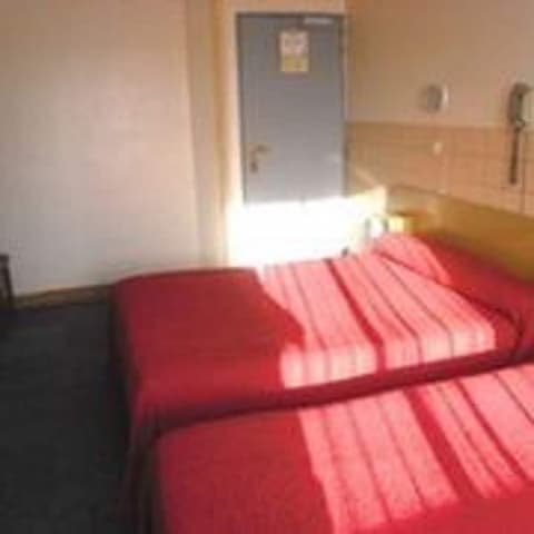 Hôtel de la Comète, Room