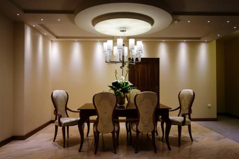 Hotel Mepas, In-room dining