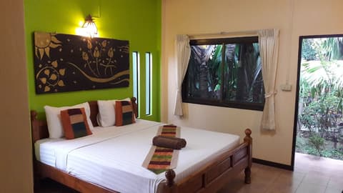 Sabaidee House, Room