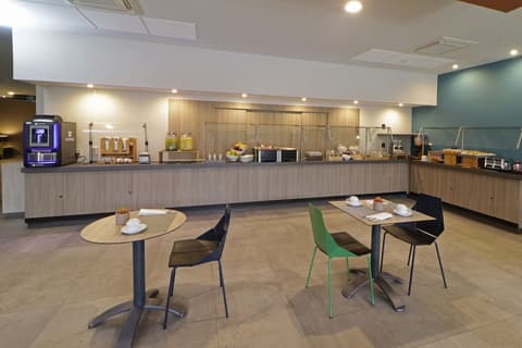 City Express Plus by Marriott Monterrey Galerias, Breakfast meal