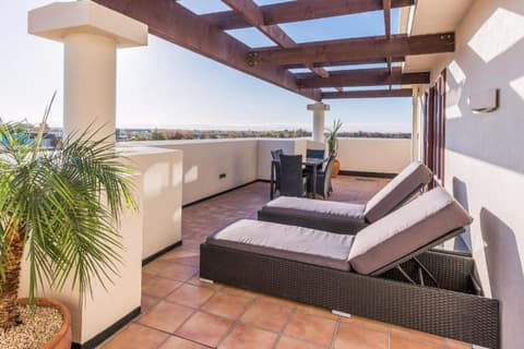 Fino Hotel and Suites, Terrace/patio