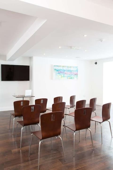 The Grosvenor Plymouth, Meeting facility