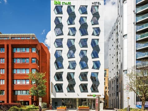ibis Styles London Ealing, Miscellaneous