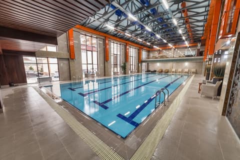 Classic, Indoor pool